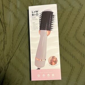 Luxe+Willow Hair blow dryer brush